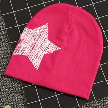 Load image into Gallery viewer, I LOVE PAPA / MAMA Cap Cute Letter Print Warm Hat For Newborn Kids