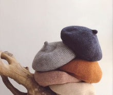 Load image into Gallery viewer, kids children Cool Wind Children Knitted Berets Winter and Autumn Curling Pumpkin Hat Painter's Cap Baby's Wool Cap