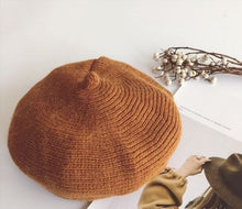 Load image into Gallery viewer, kids children Cool Wind Children Knitted Berets Winter and Autumn Curling Pumpkin Hat Painter's Cap Baby's Wool Cap