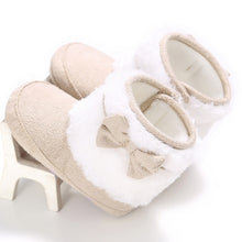 Load image into Gallery viewer, Winter 0-1 year old female baby soft bottom warm baby toddler shoes