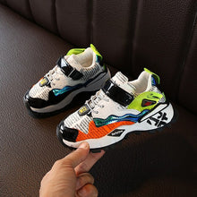 Load image into Gallery viewer, JUSTSL Children's Sports Shoes 2019 Autumn Kids Fashion Sneakers Newspaper Pattern Boys Girls Casual Student shoes