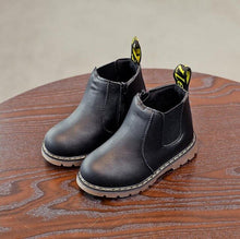 Load image into Gallery viewer, Children's Riding Boots Autumn Fashion Child Leather Snow Boots Casual Keep Warm Plush Baby Boys Ankle Boots Winter Zipper Shoes