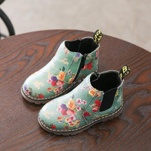 Load image into Gallery viewer, Children's Riding Boots Autumn Fashion Child Leather Snow Boots Casual Keep Warm Plush Baby Boys Ankle Boots Winter Zipper Shoes